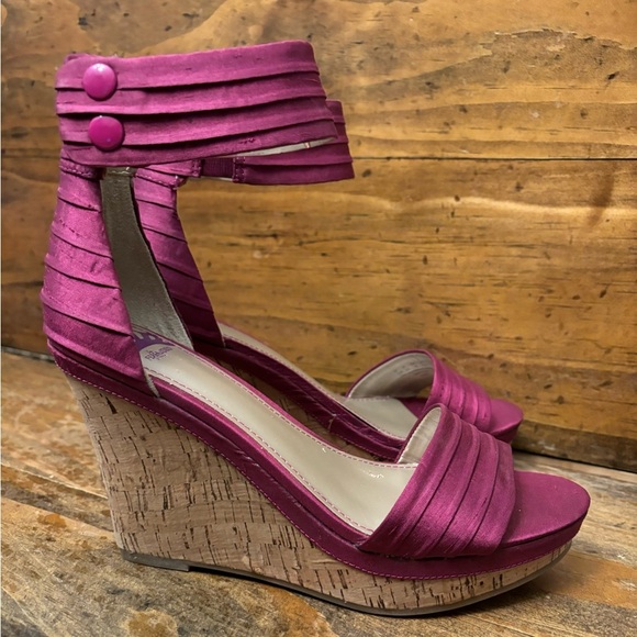 Fergalicious high heel sandals 8.5 - Picture 1 of 12